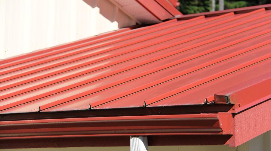 Professional gutter cleaning in Aston, PA
